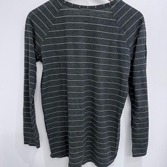 LULULEMON long sleeve gray with white stripe. Scoop neck - Picture 3 of 4